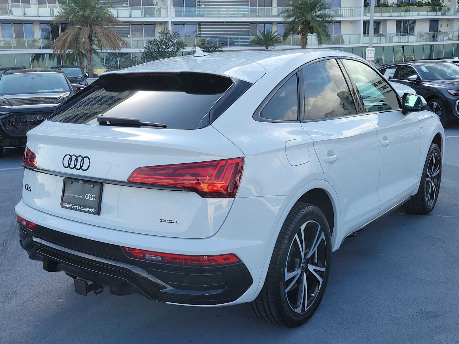 Thumbnail: 2025 Audi Q5 - 6