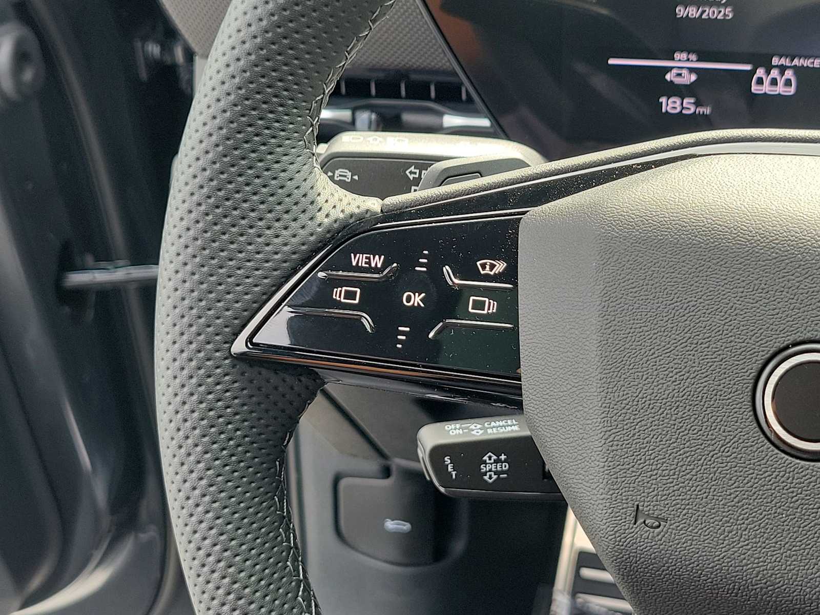 Thumbnail: 2025 Audi e-tron S - 21