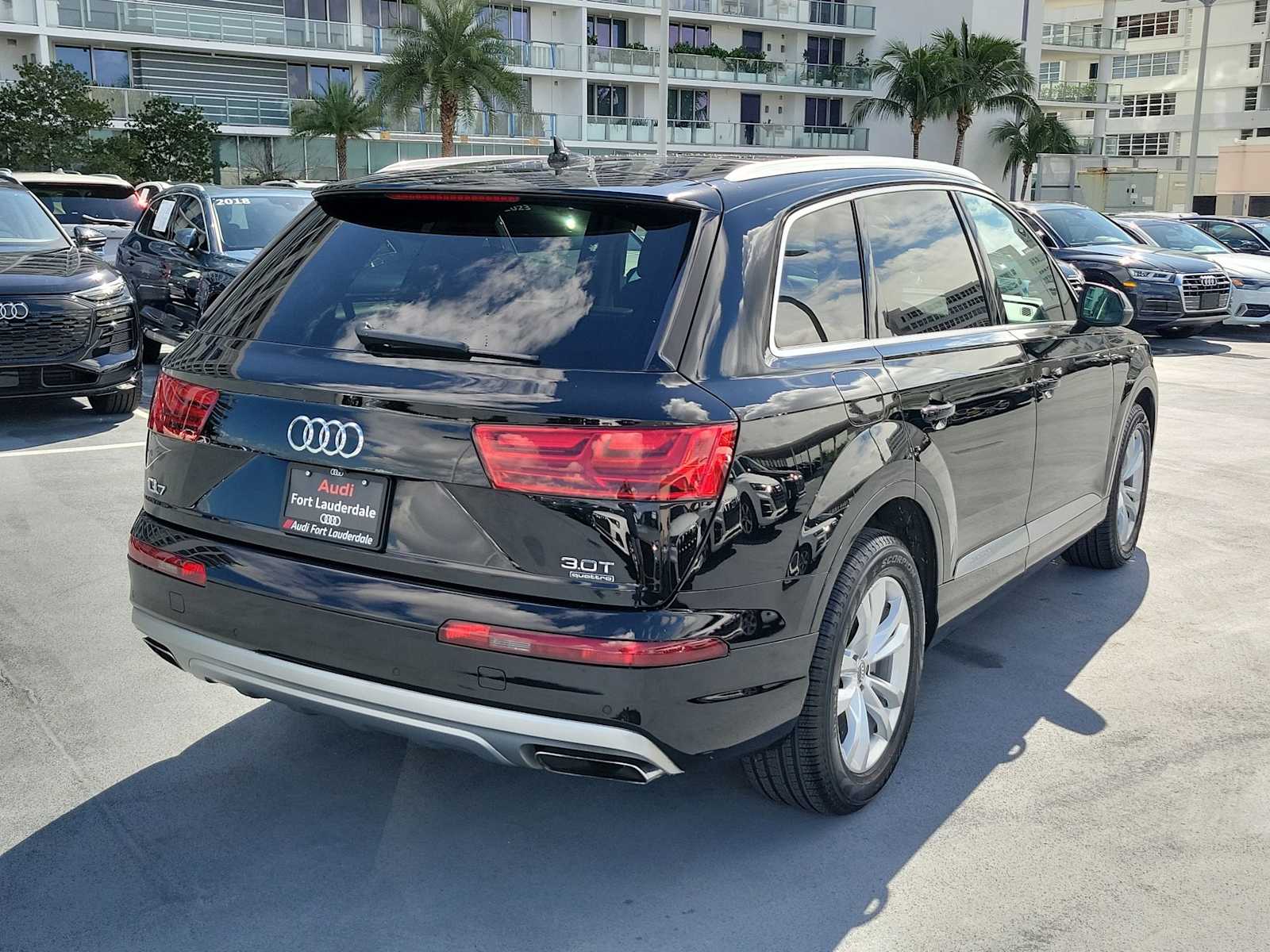 Thumbnail: 2018 Audi Q7 - 6