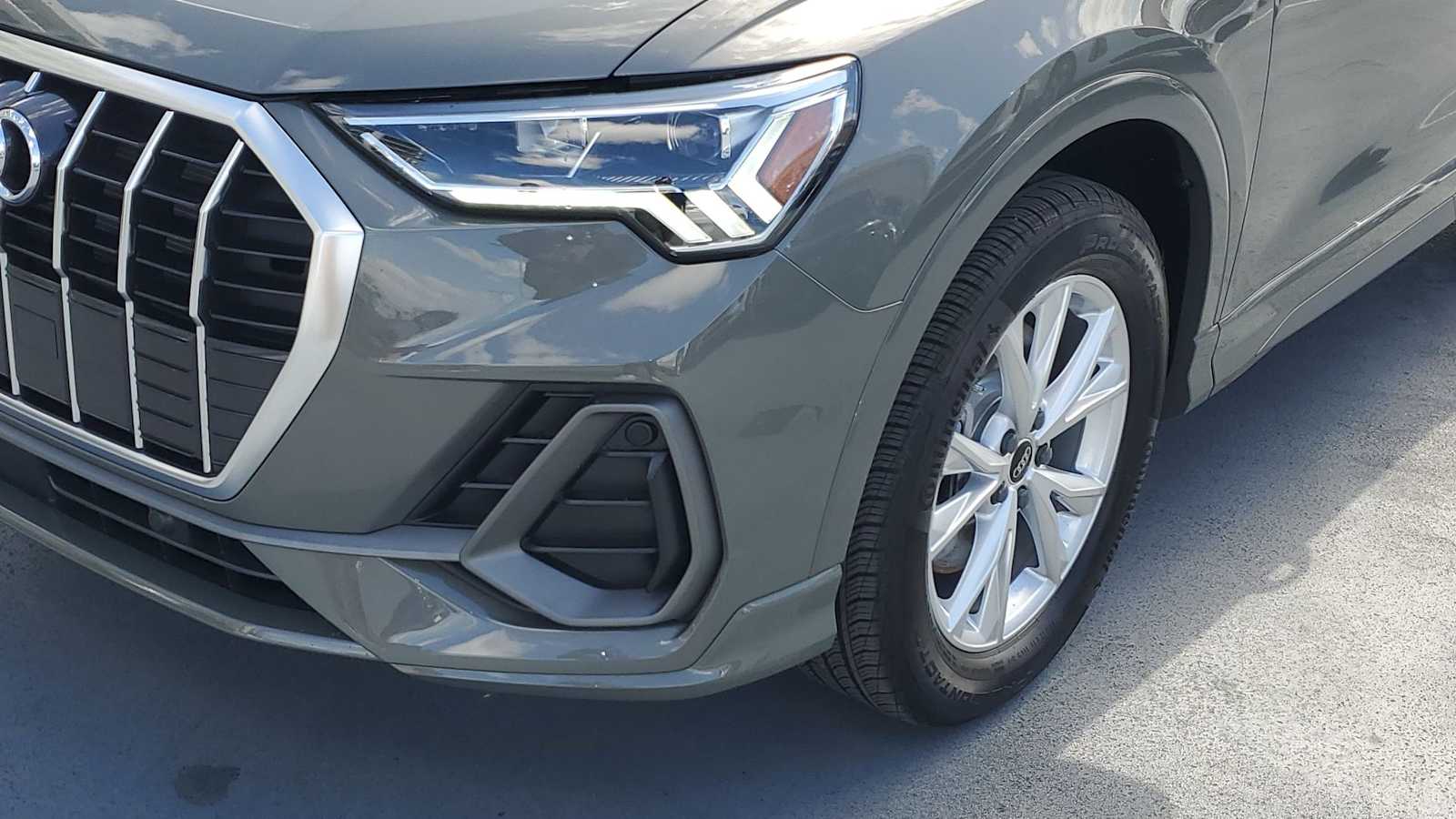 Thumbnail: 2025 Audi Q3 - 10