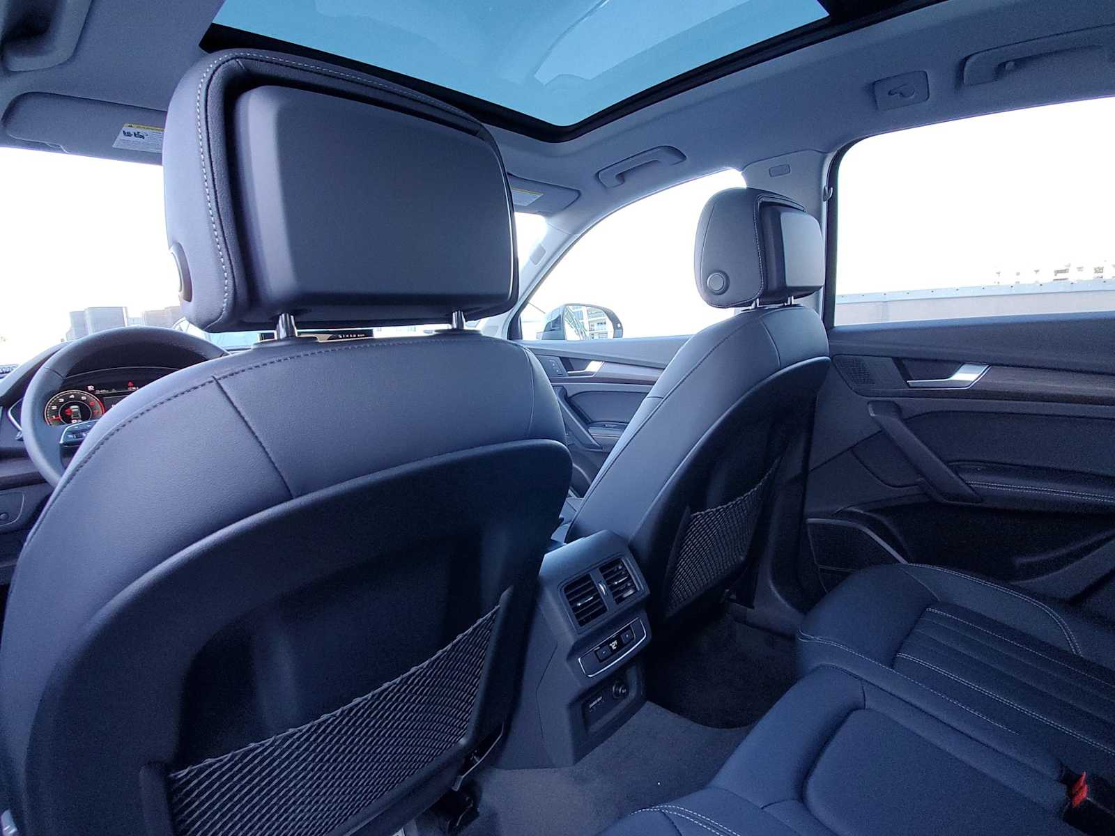 Thumbnail: 2024 Audi Q5 - 14