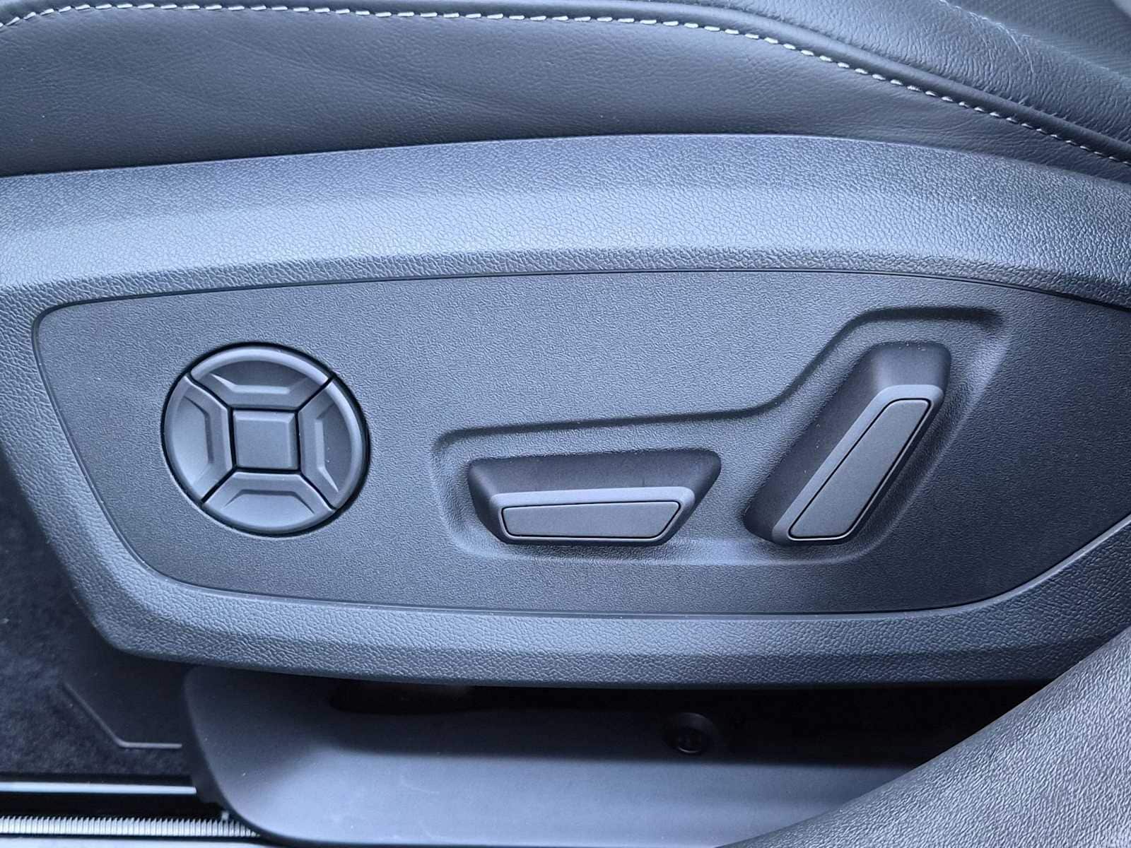 Thumbnail: 2025 Audi A5 - 16