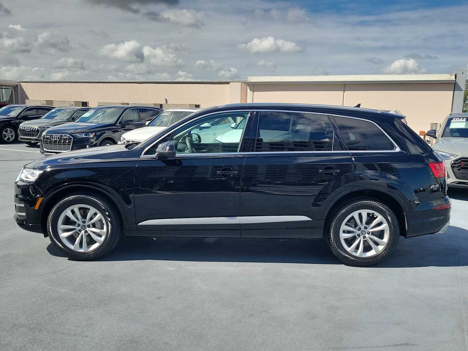 Thumbnail: 2018 Audi Q7 - 3