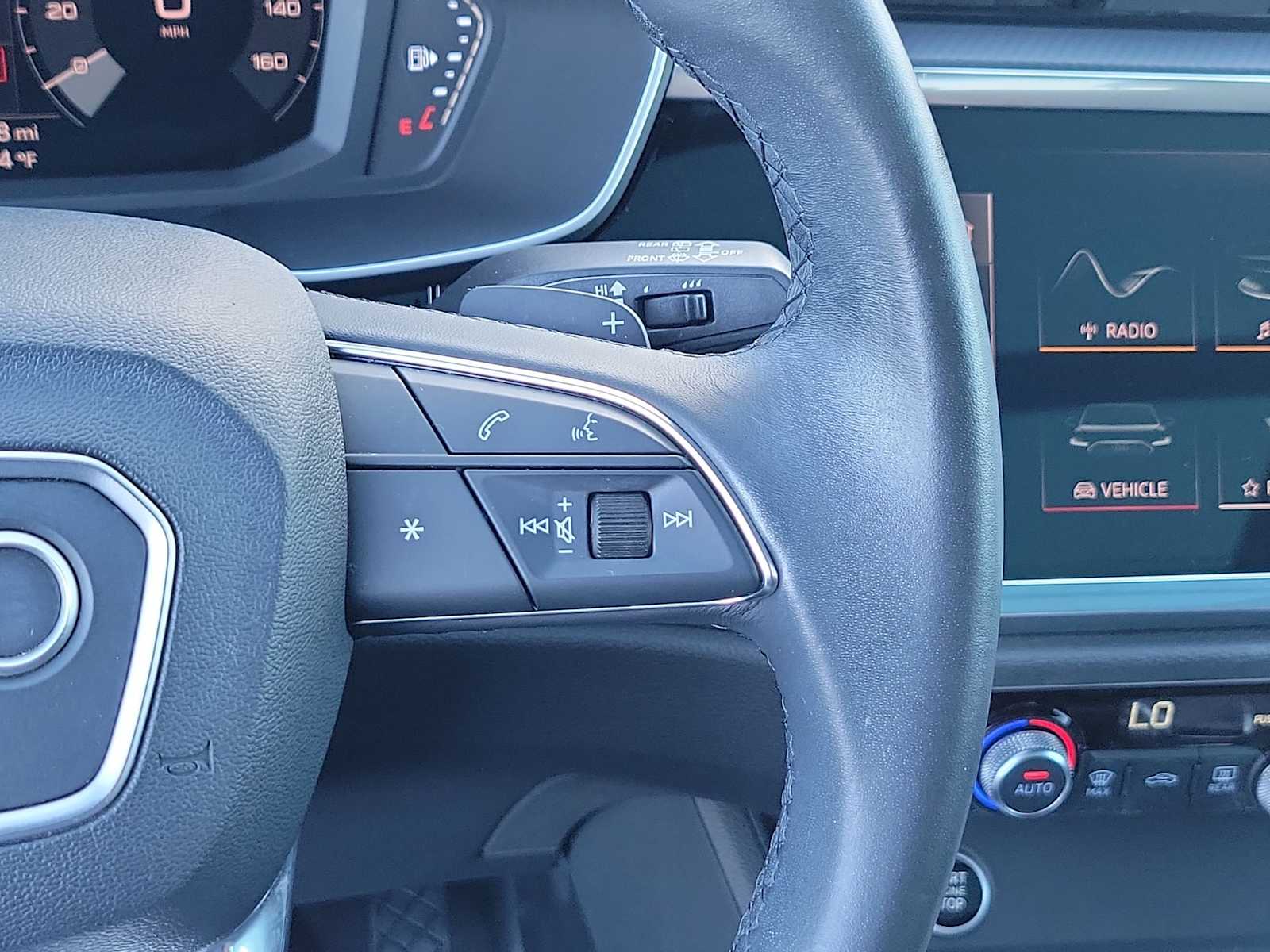 Thumbnail: 2023 Audi Q3 - 22