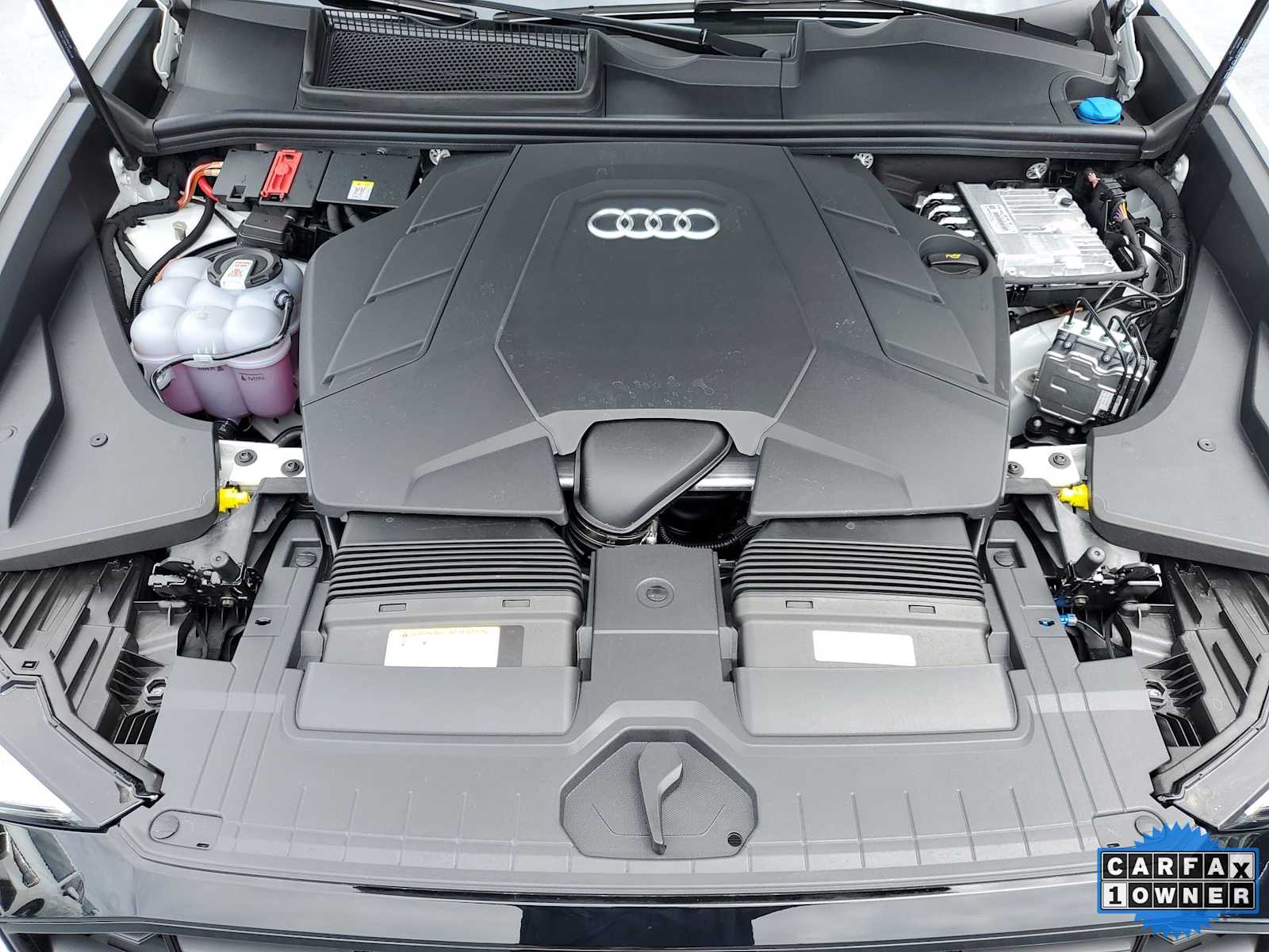 Thumbnail: 2023 Audi Q8 - 13