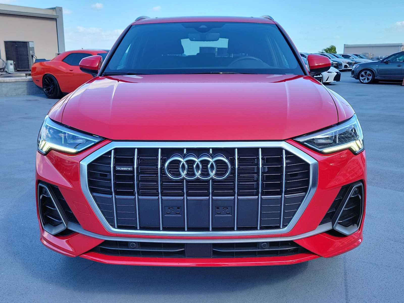 Thumbnail: 2025 Audi Q3 - 9