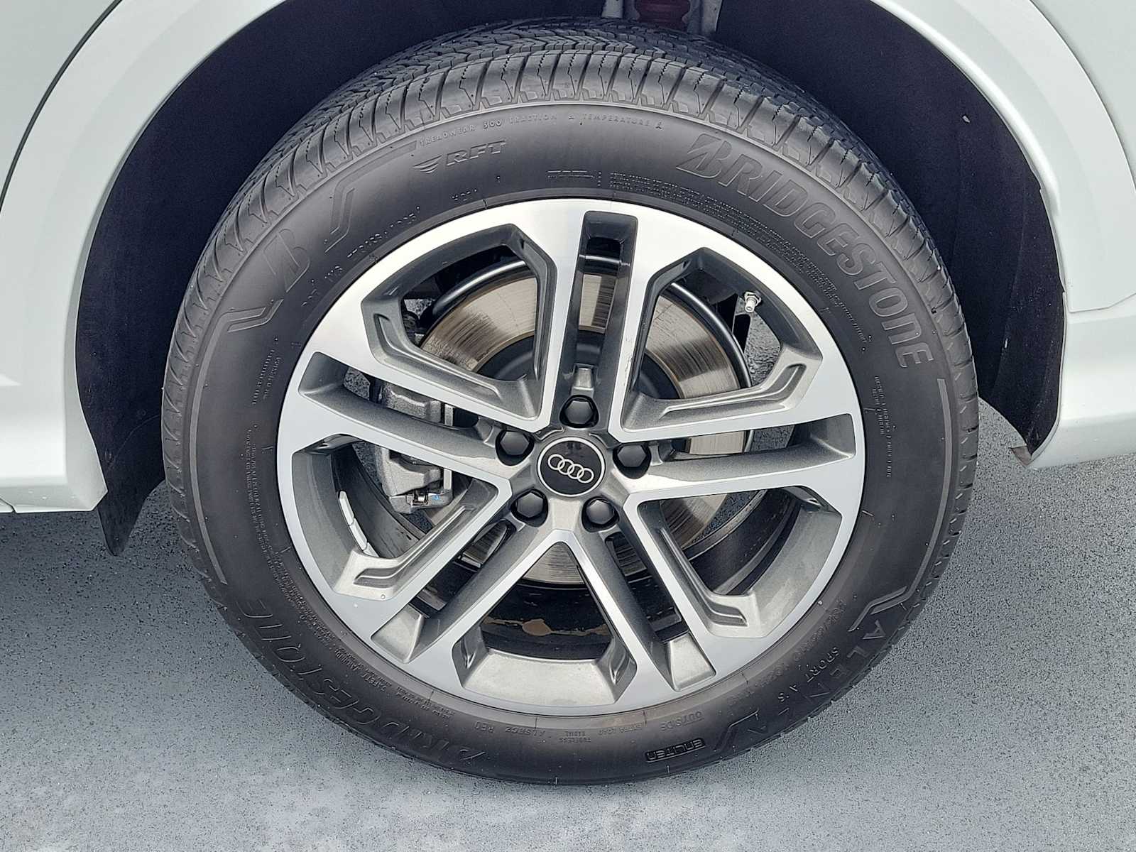 Thumbnail: 2025 Audi Q5 - 12