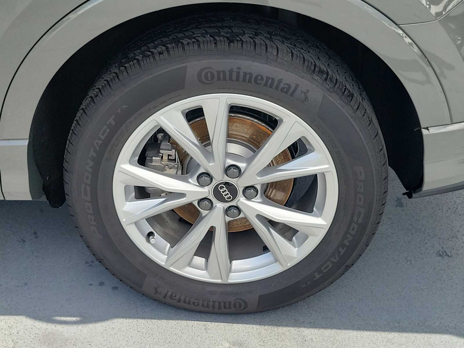 Thumbnail: 2025 Audi Q3 - 12