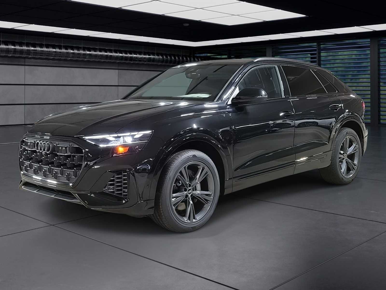 Thumbnail: 2026 Audi Q8 - 1
