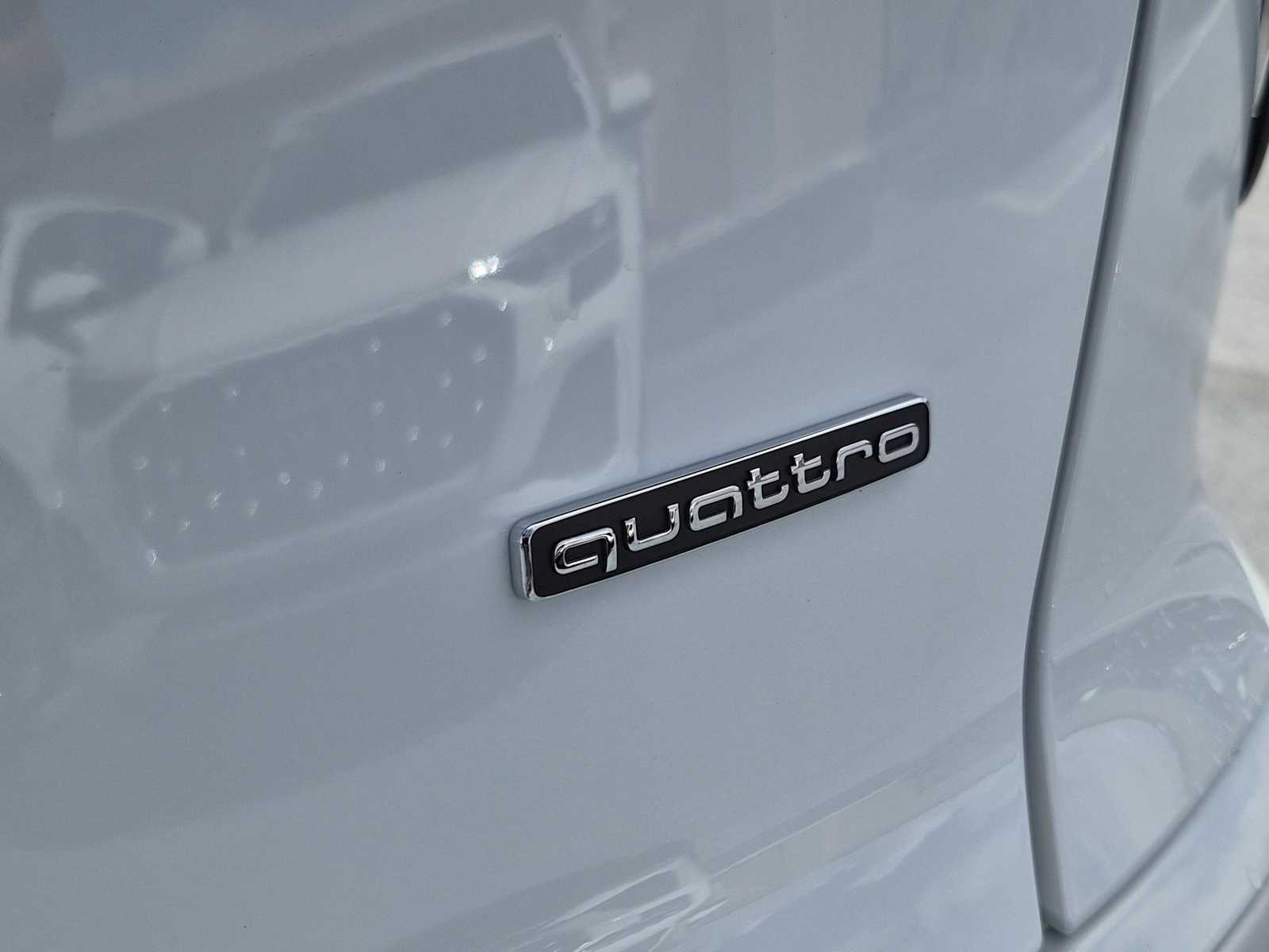 Thumbnail: 2026 Audi Q3 - 11