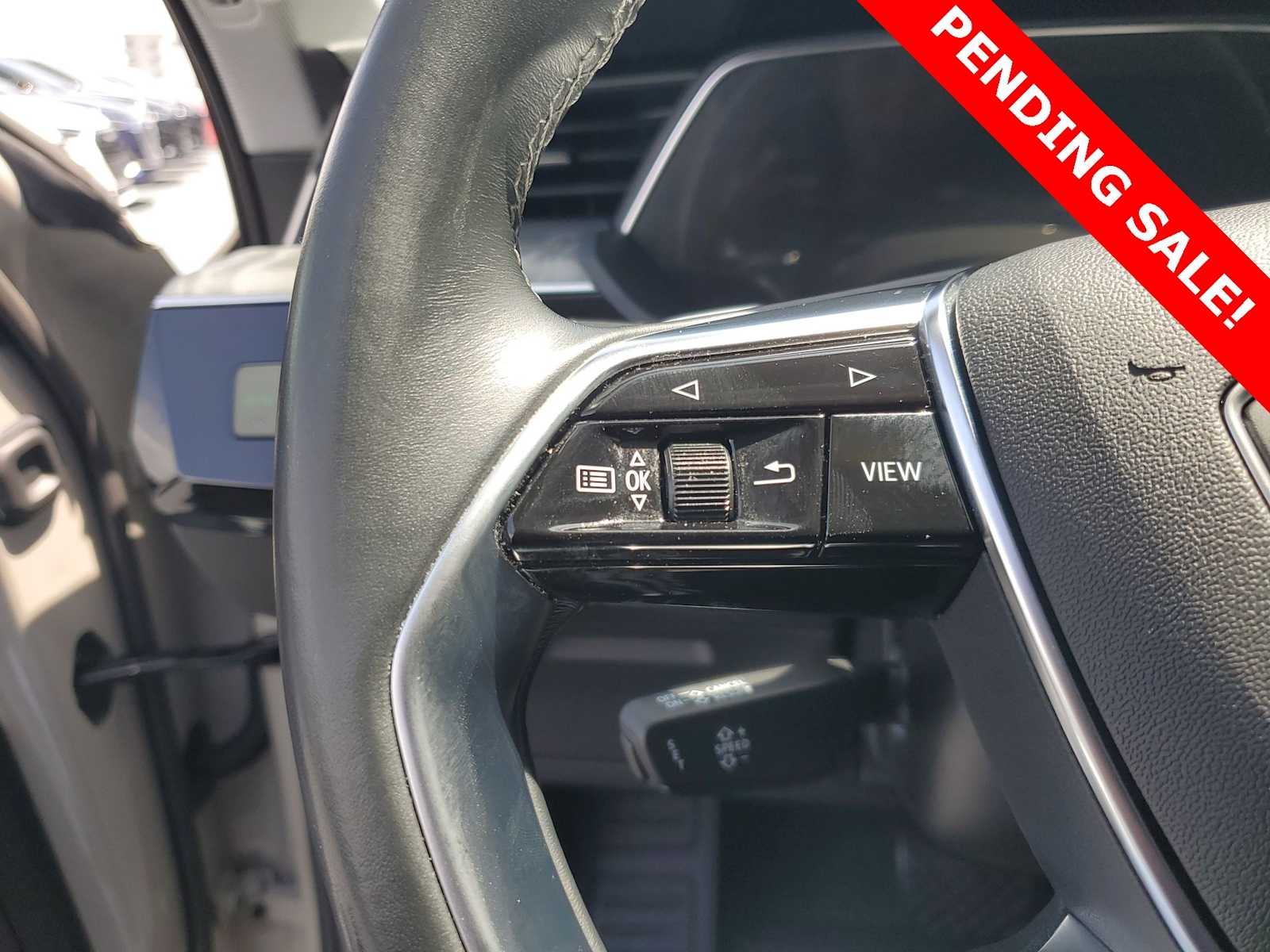 Thumbnail: 2022 Audi e-tron - 17