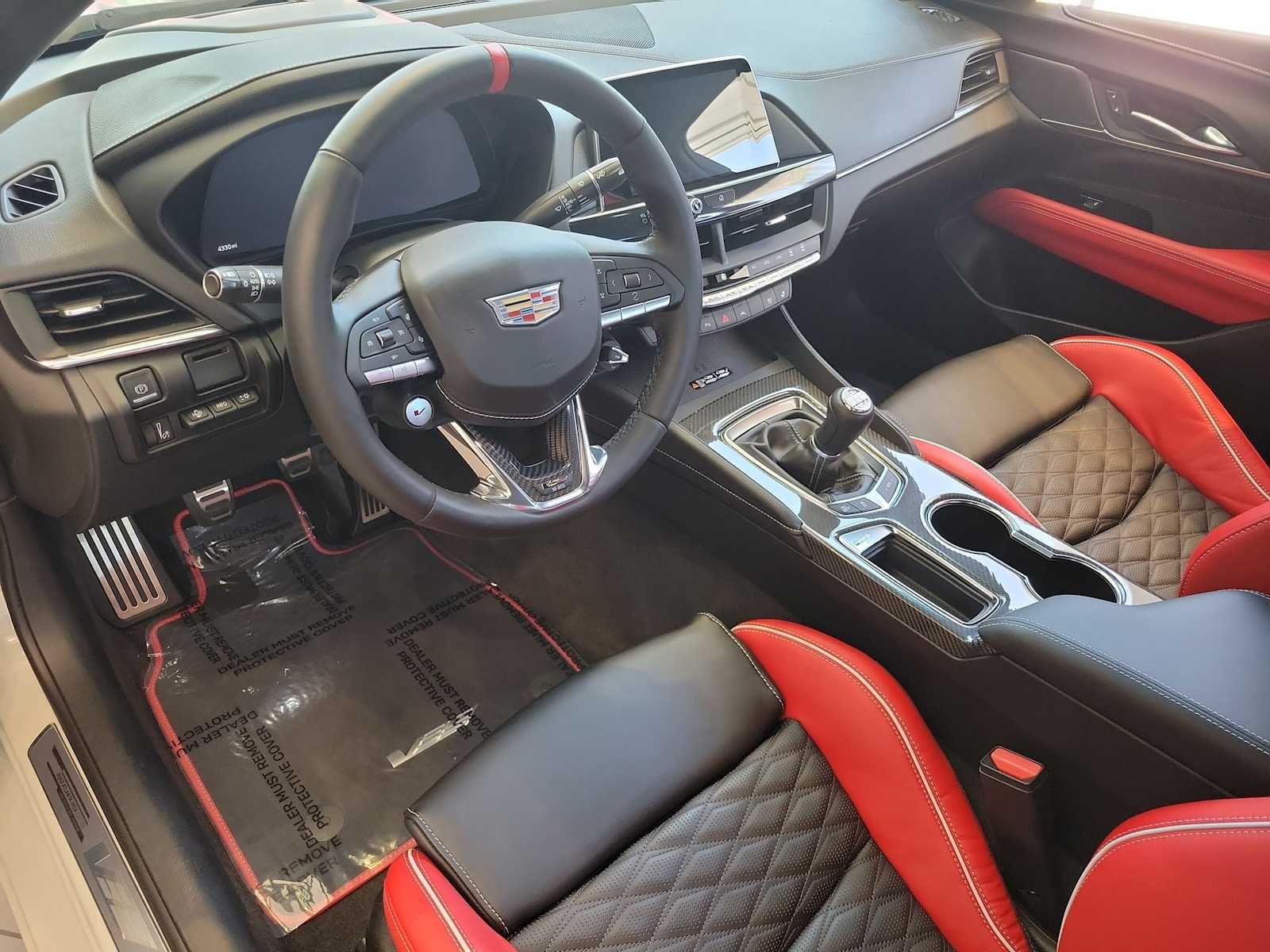 Thumbnail: 2023 Cadillac CT4 - 2