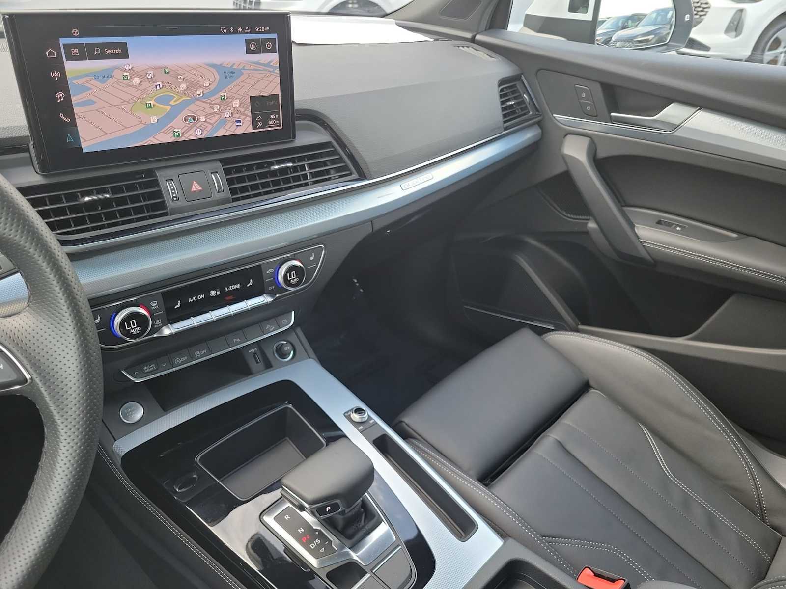 Thumbnail: 2025 Audi Q5 - 26