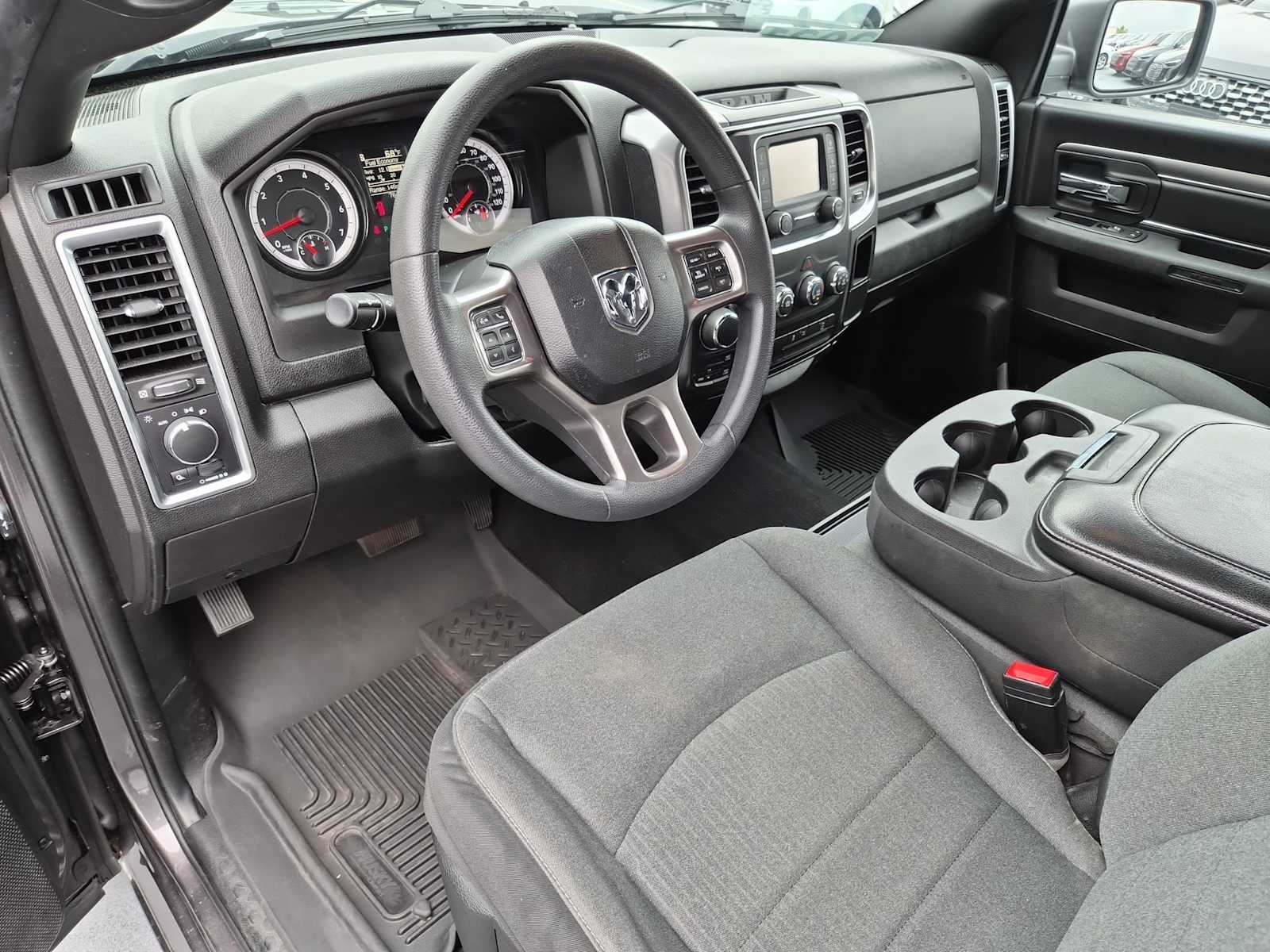 Thumbnail: 2021 RAM 1500 Classic - 2