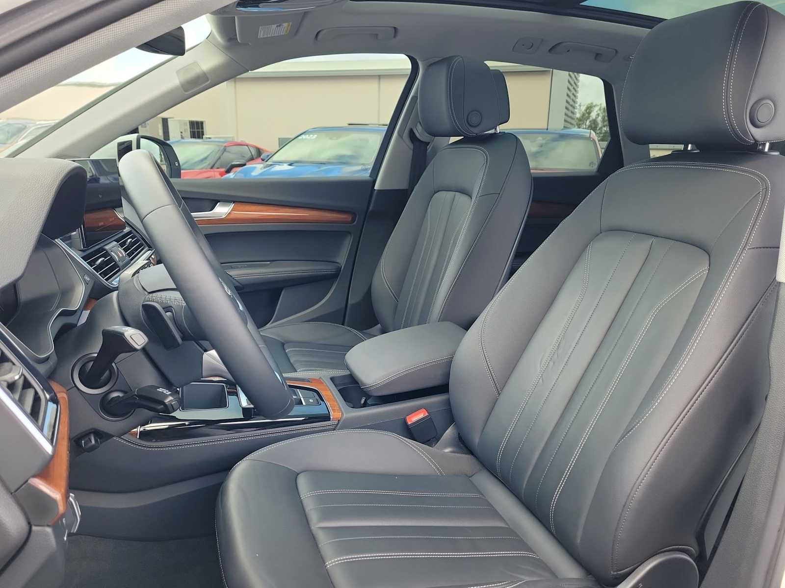 Thumbnail: 2023 Audi Q5 - 15