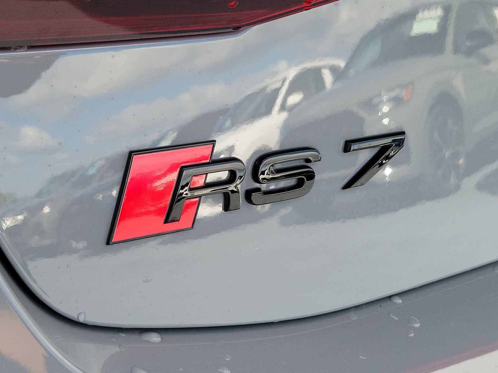 Thumbnail: 2026 Audi RS 7 - 11