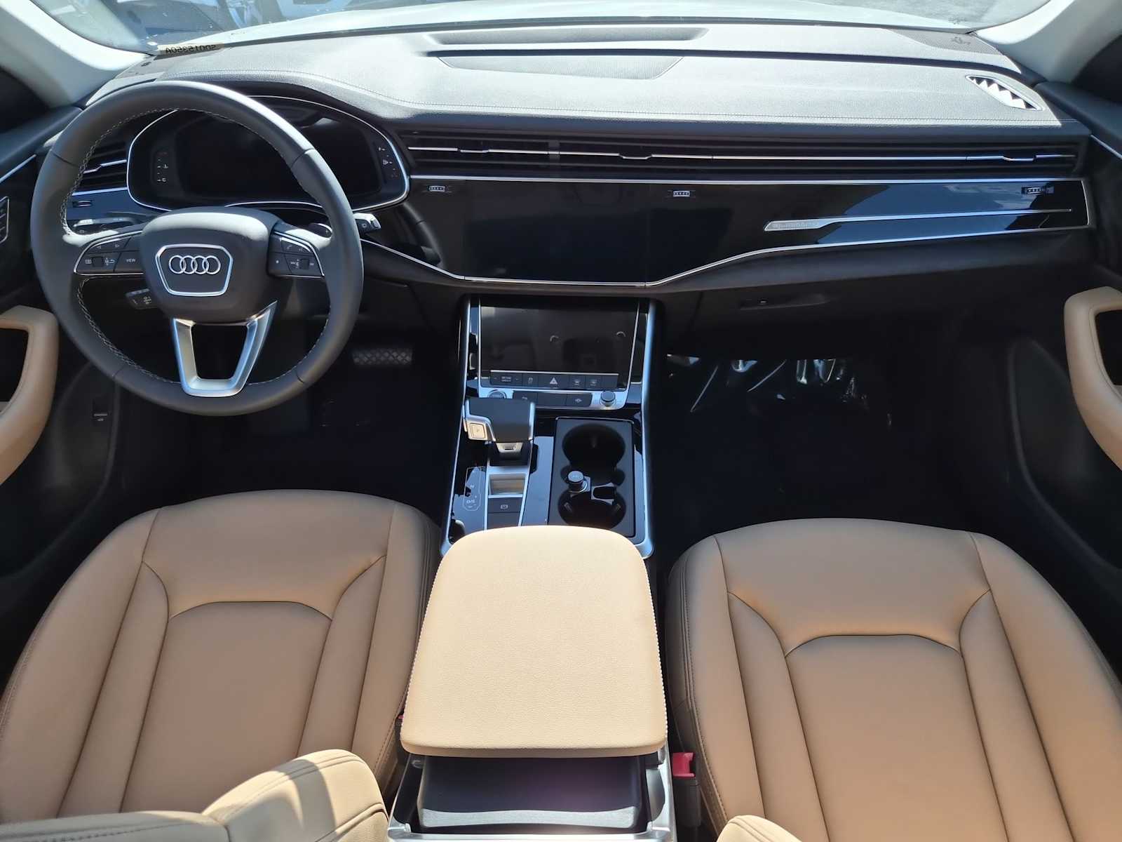 Thumbnail: 2025 Audi Q8 - 14