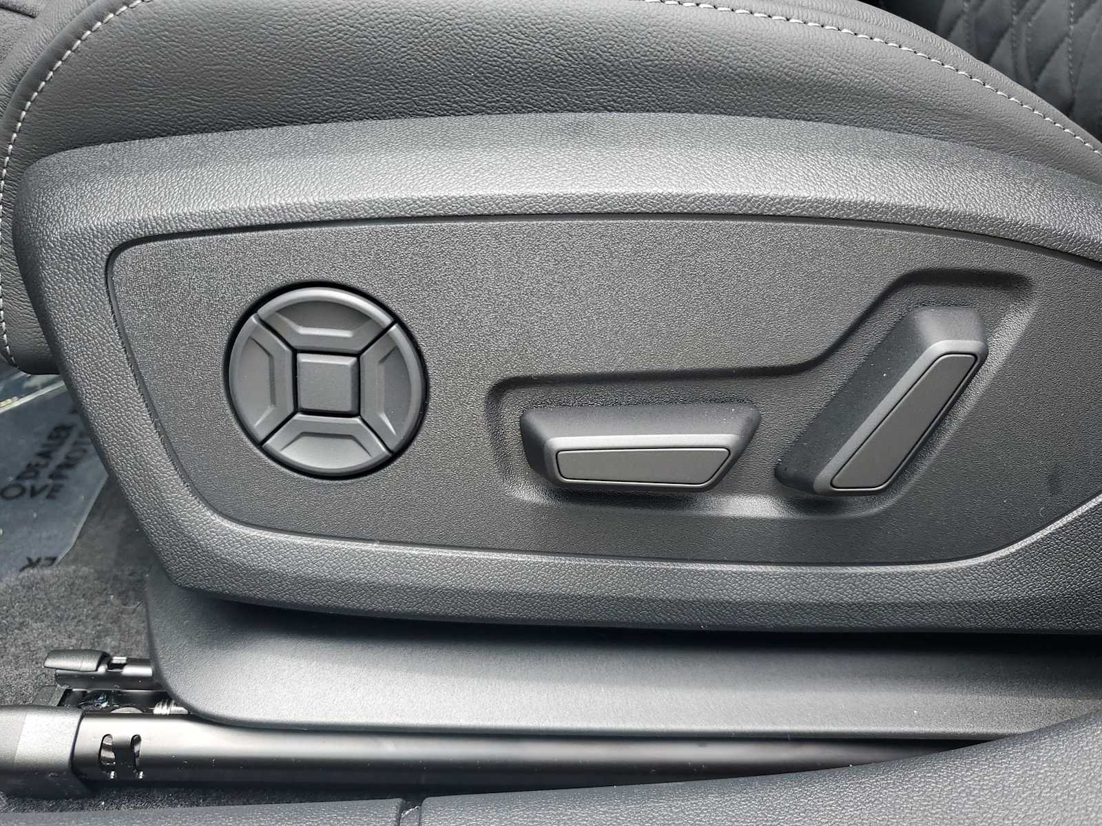 Thumbnail: 2025 Audi S3 - 13