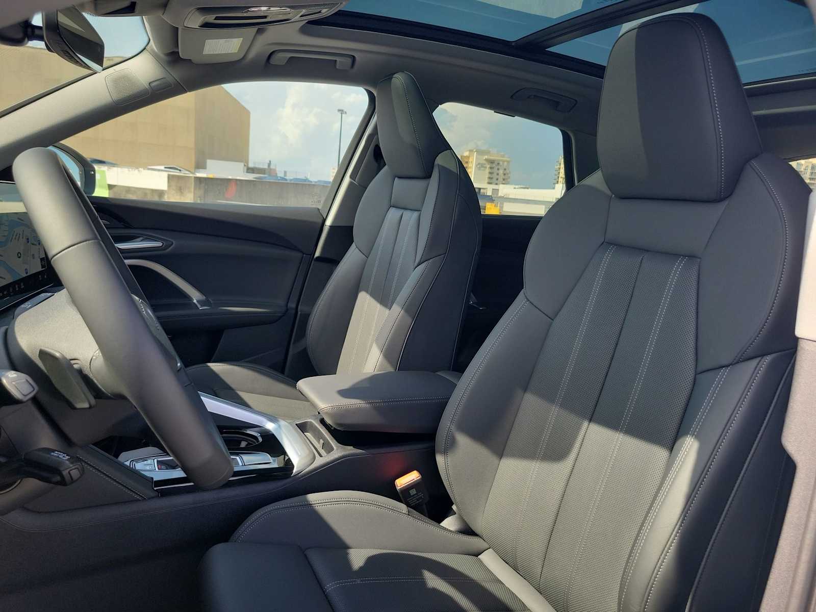 Thumbnail: 2025 Audi Q5 - 15