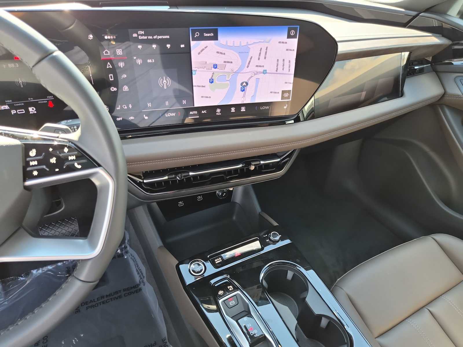 Thumbnail: 2025 Audi e-tron S - 23