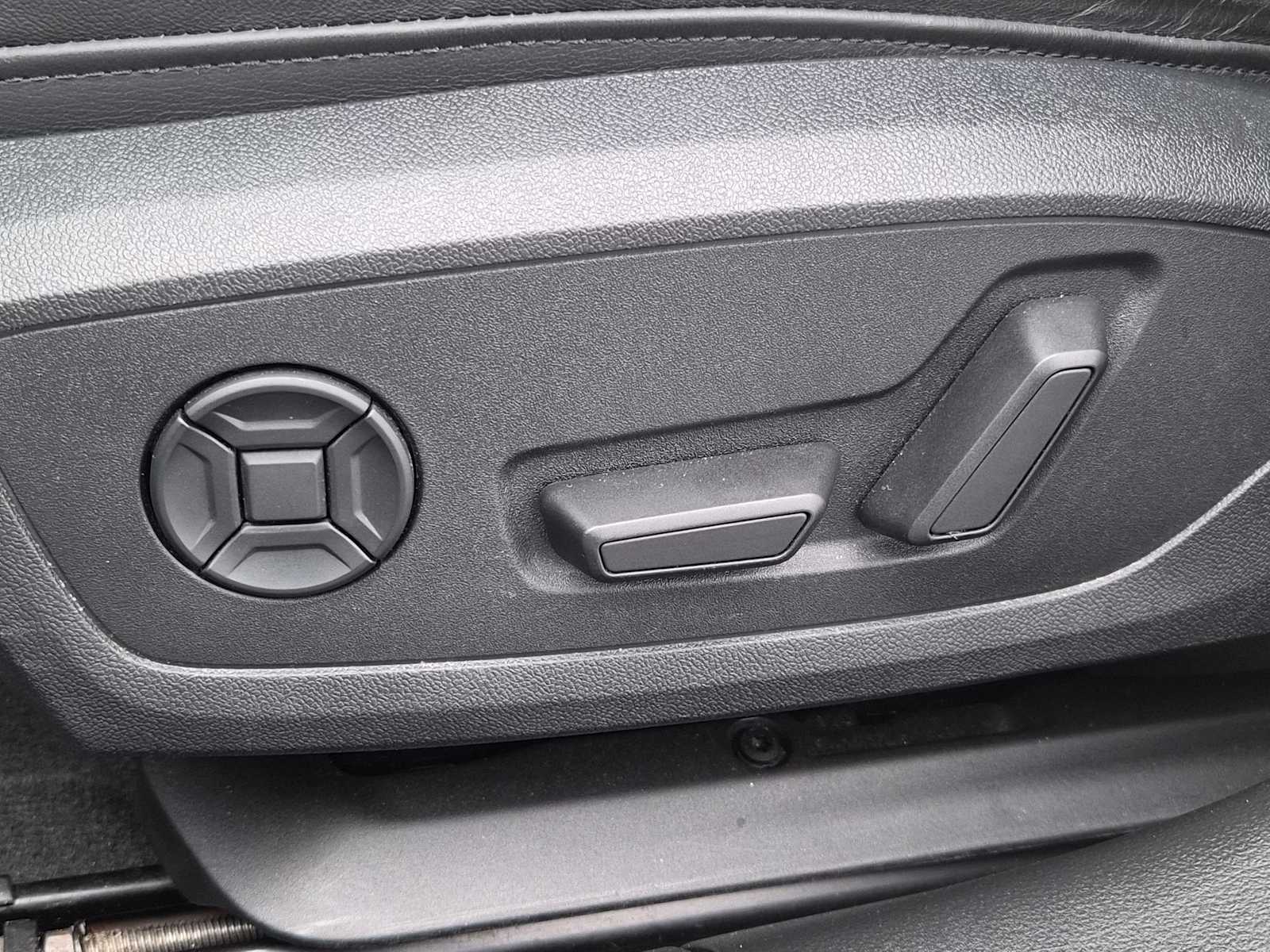 Thumbnail: 2024 Audi A6 - 16