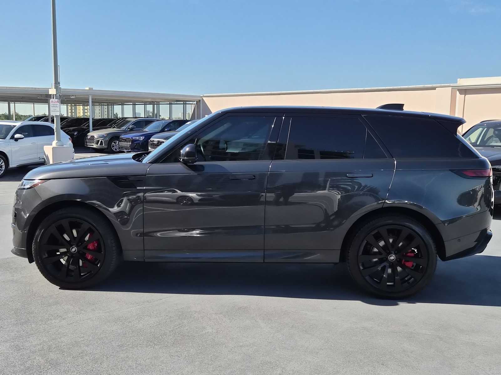 Thumbnail: 2024 Land Rover Range Rover Sport - 3