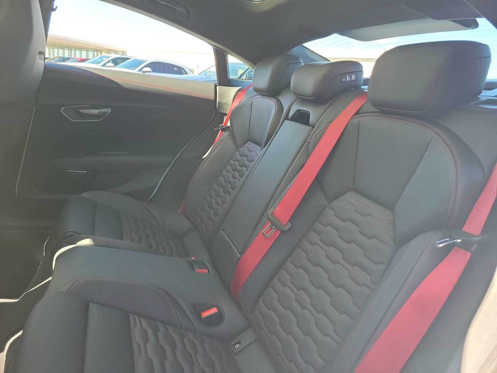 Thumbnail: 2026 Audi RS e-tron GT - 18