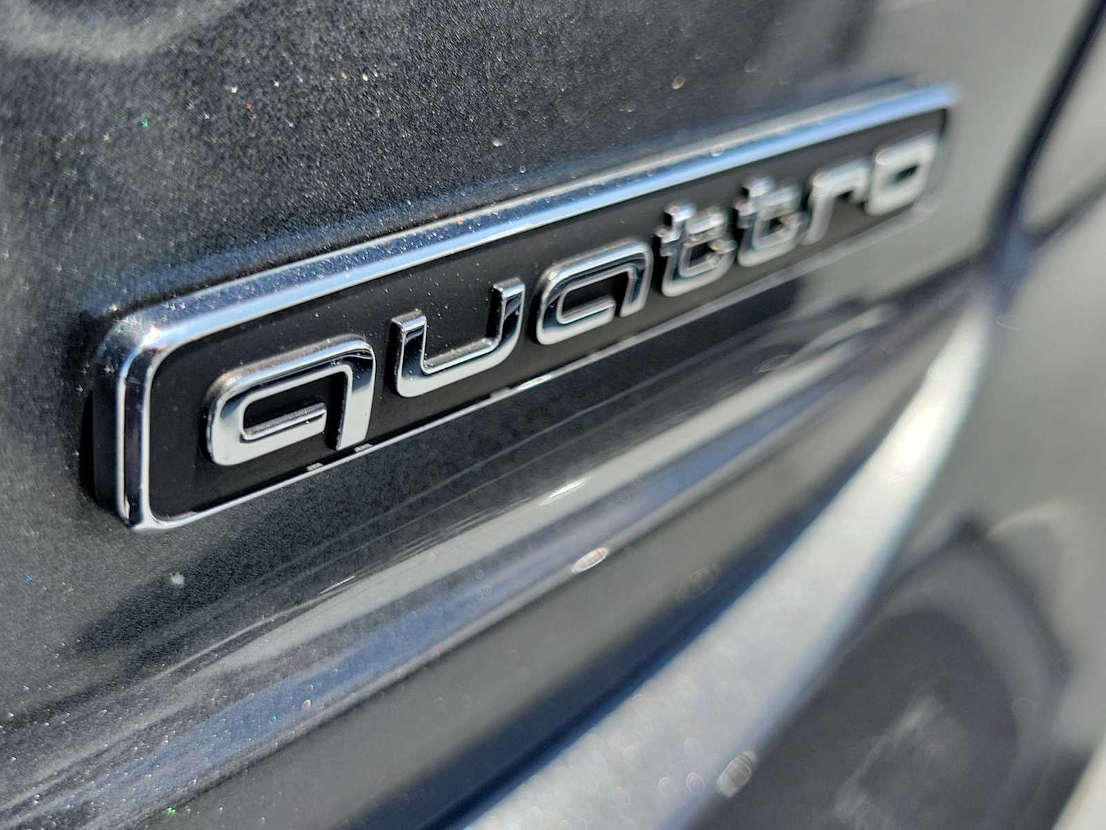 Thumbnail: 2023 Audi Q8 - 12