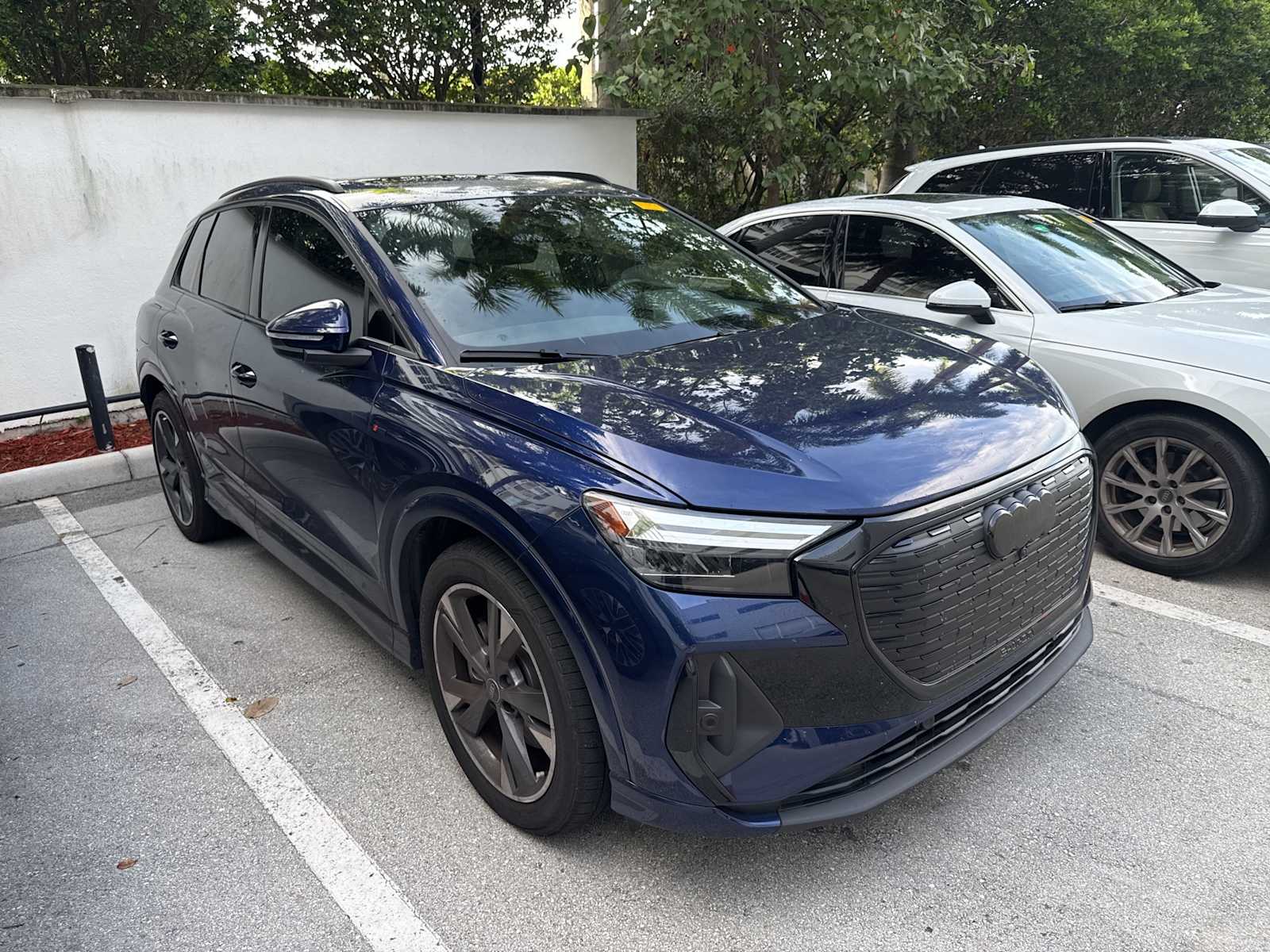 Thumbnail: 2024 Audi Q4 e-tron - 2