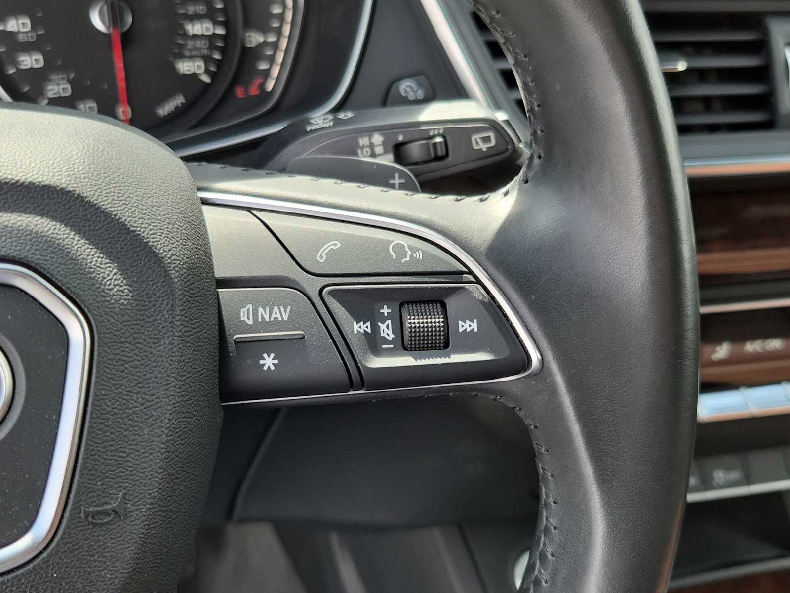 Thumbnail: 2020 Audi Q5 - 22