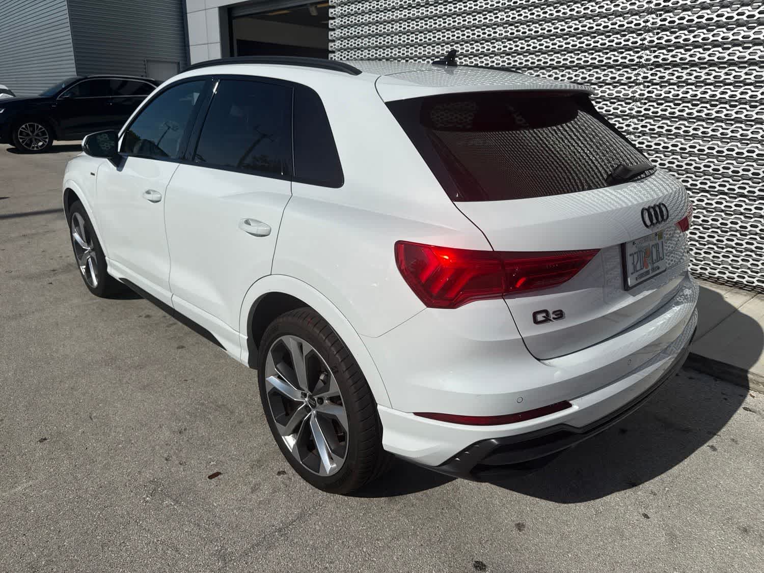 Thumbnail: 2022 Audi Q3 - 2