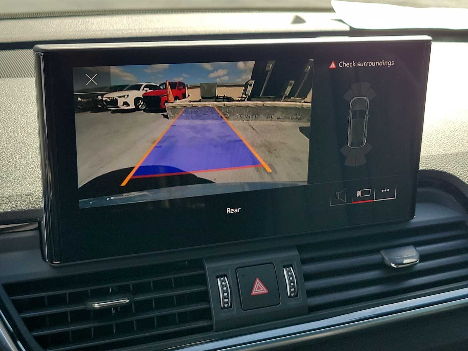 Thumbnail: 2021 Audi Q5 - 24