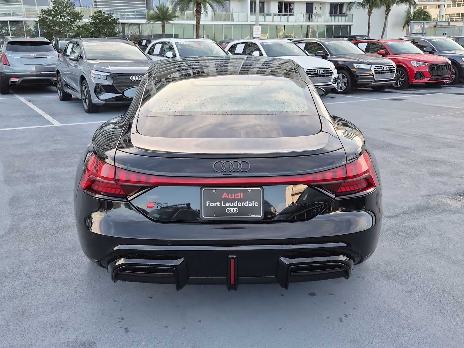 Thumbnail: 2026 Audi RS e-tron GT - 5