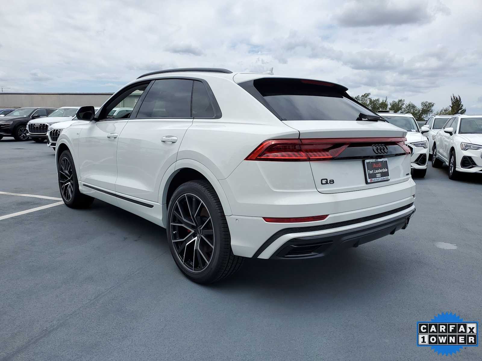 Thumbnail: 2023 Audi Q8 - 4