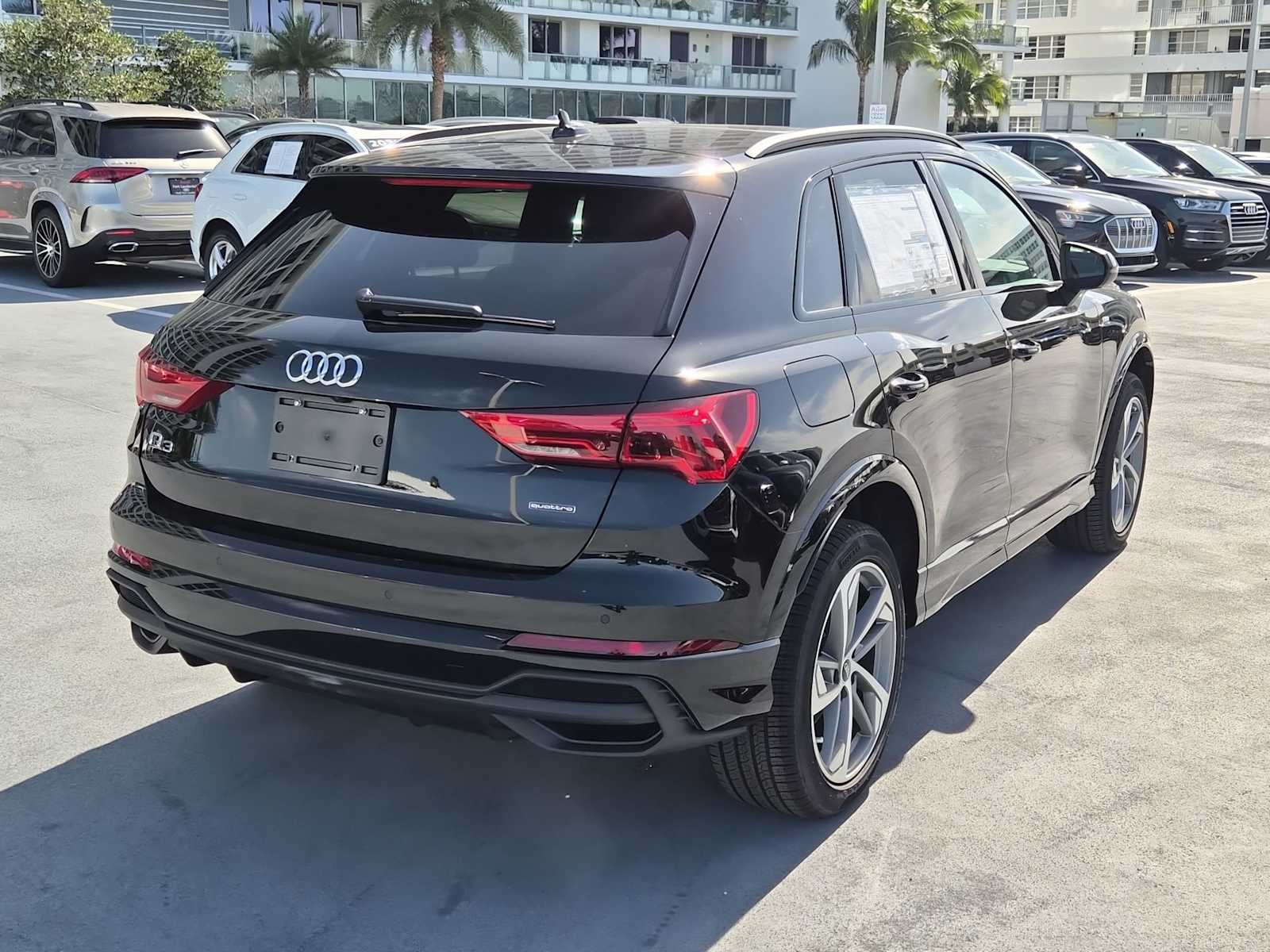 Thumbnail: 2025 Audi Q3 - 6