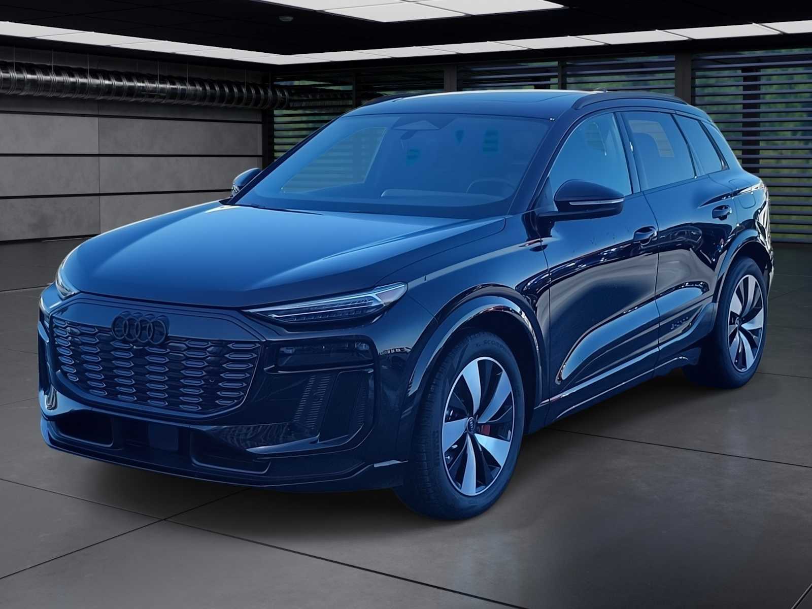 Thumbnail: 2025 Audi SQ6 e-tron - 1