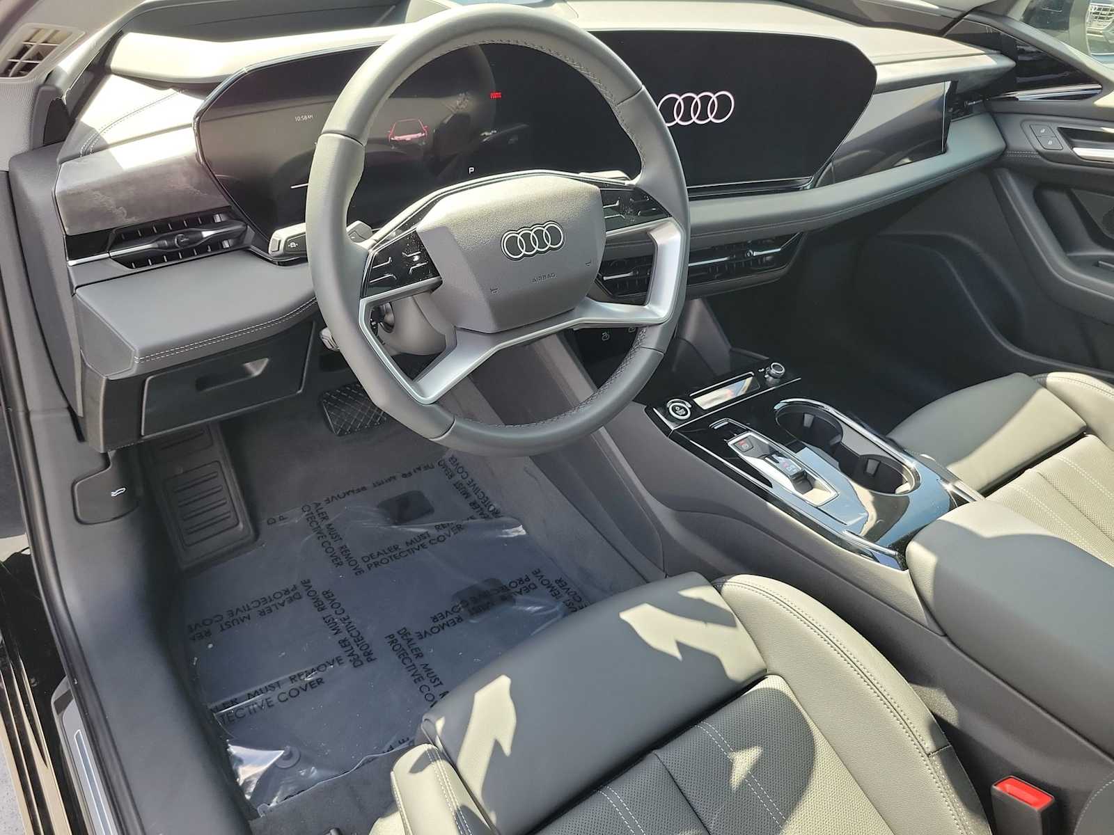 Thumbnail: 2025 Audi e-tron S - 2