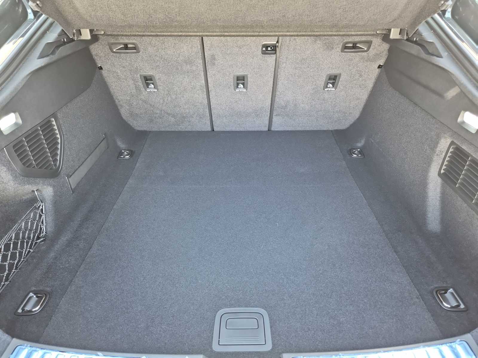 Thumbnail: 2025 Audi S5 - 26