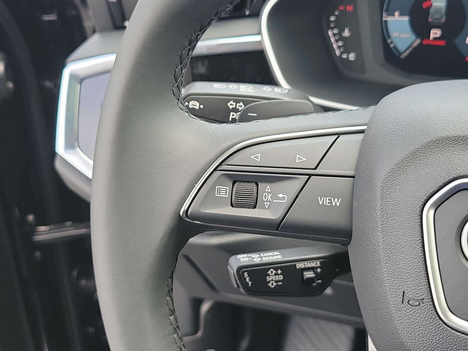 Thumbnail: 2025 Audi Q3 - 21