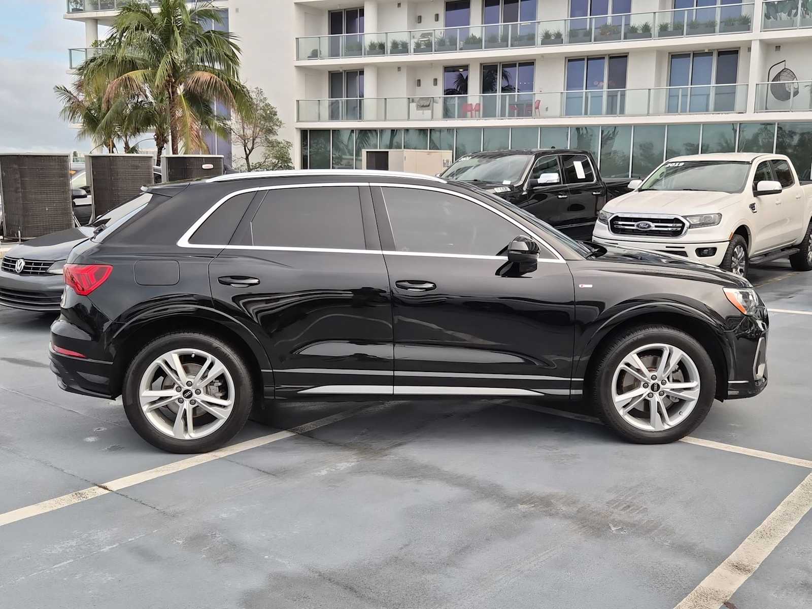 Thumbnail: 2021 Audi Q3 - 7