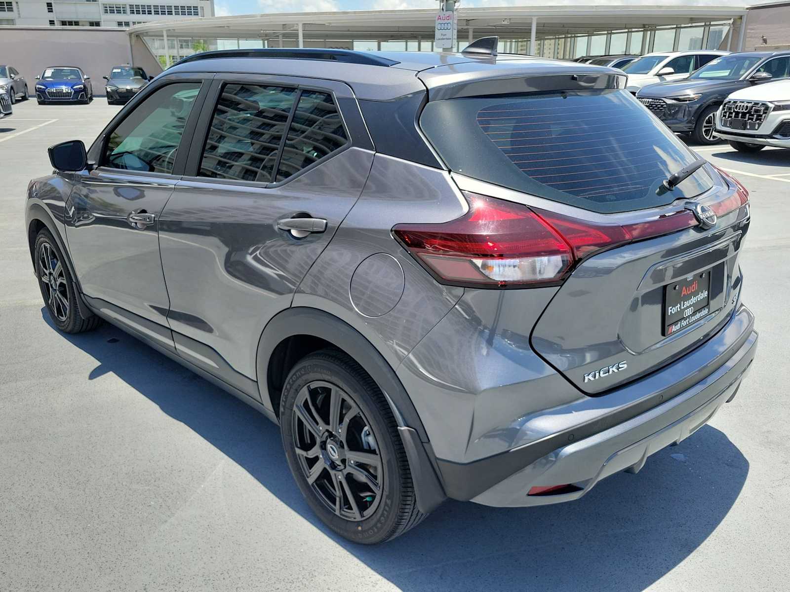 Thumbnail: 2023 Nissan Kicks - 3