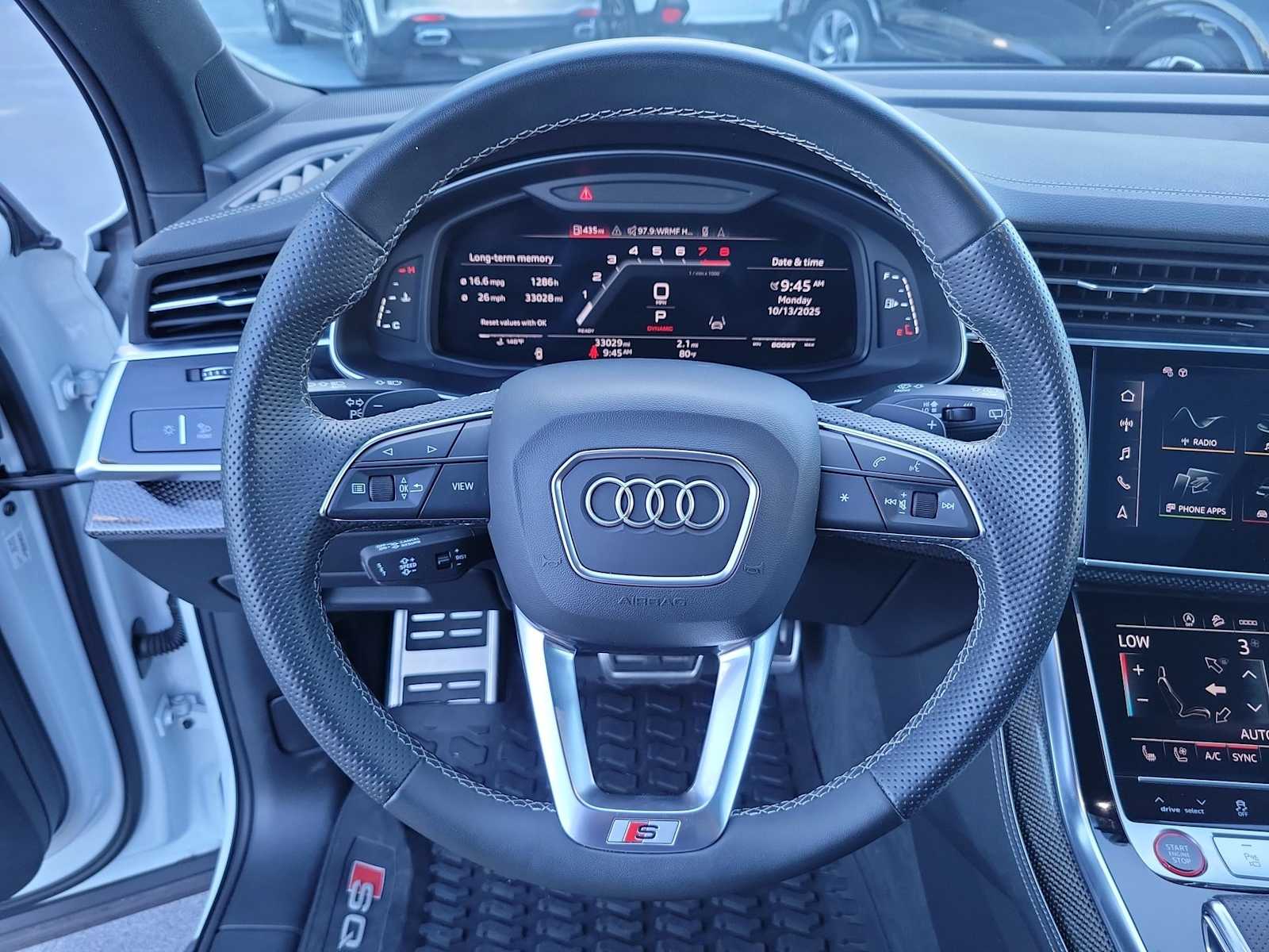 Thumbnail: 2023 Audi SQ7 - 20