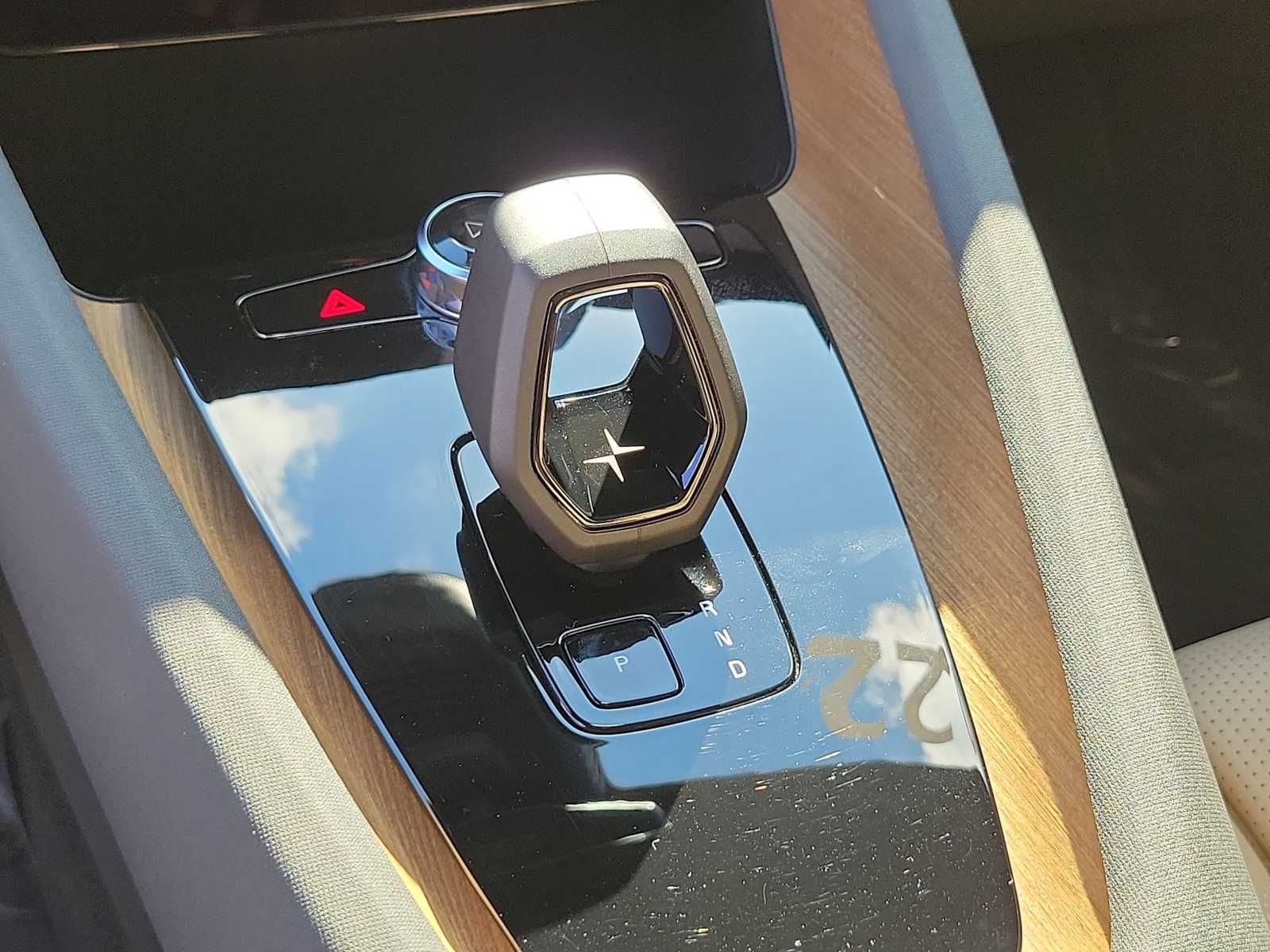 Thumbnail: 2022 Polestar 2 - 24