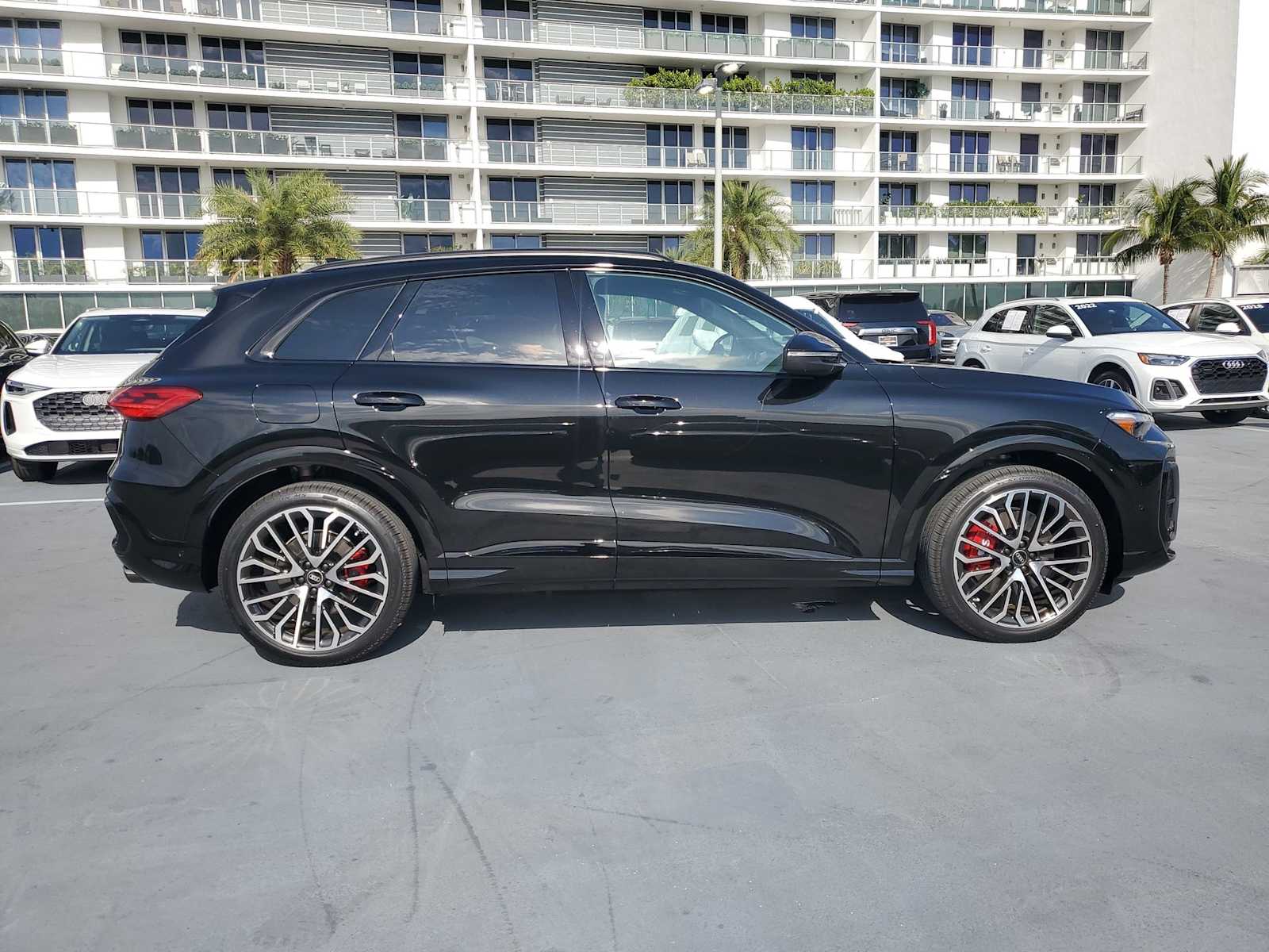 2025 Audi SQ5 Premium Plus 7