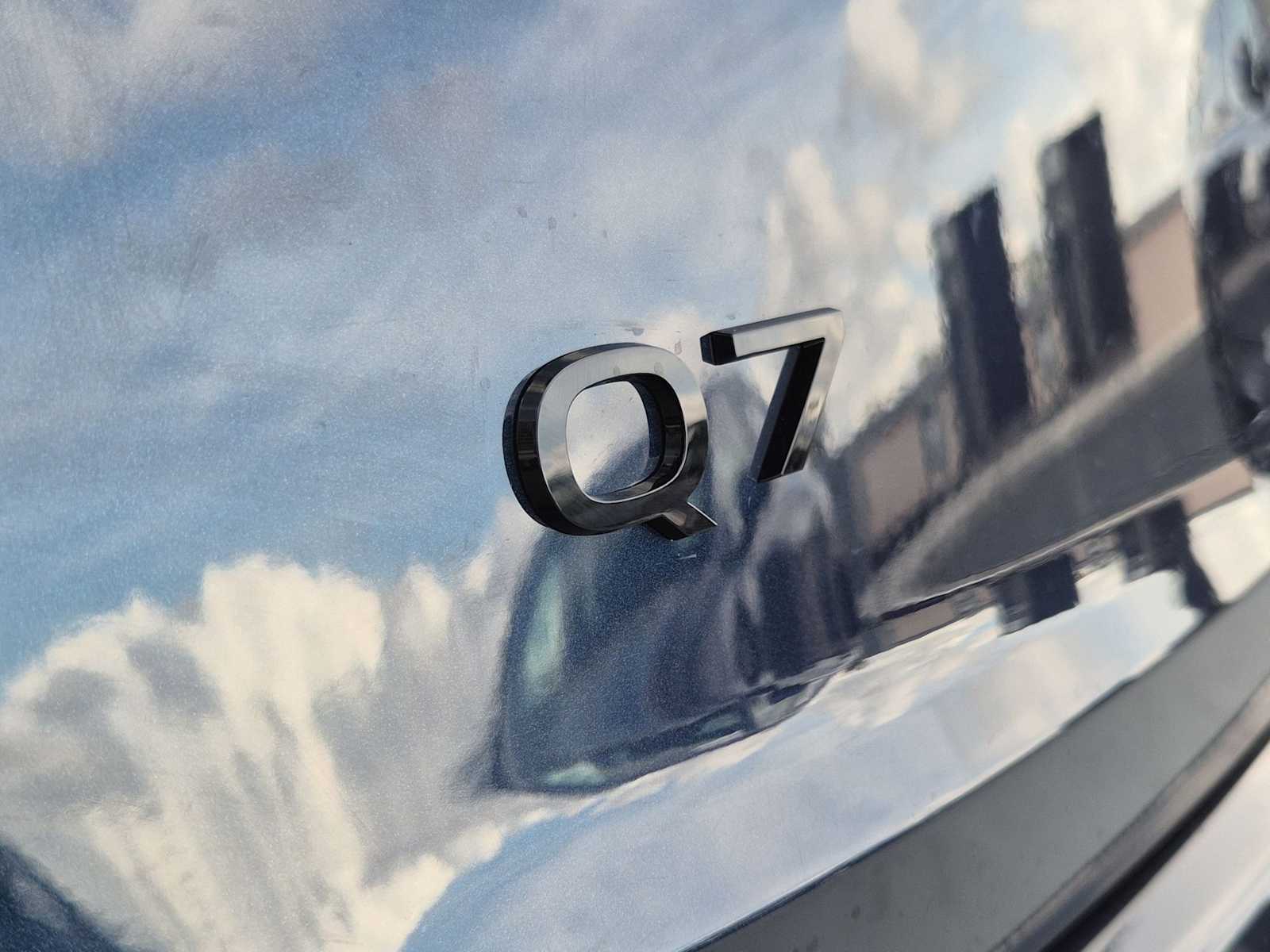 Thumbnail: 2026 Audi Q7 - 10