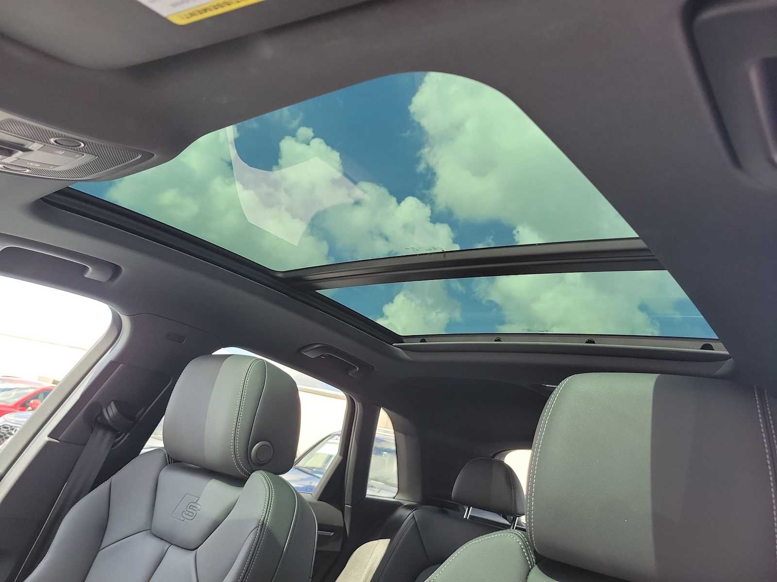 Thumbnail: 2025 Audi Q3 - 18