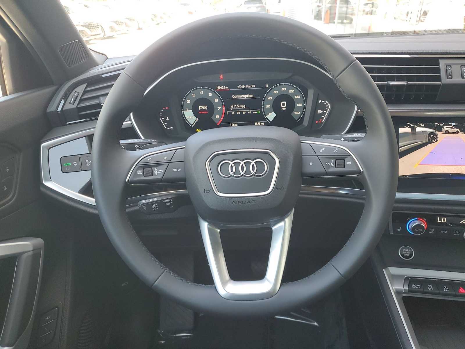 Thumbnail: 2025 Audi Q3 - 16