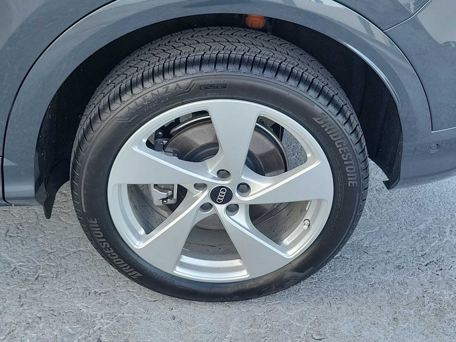 Thumbnail: 2025 Audi Q5 - 12