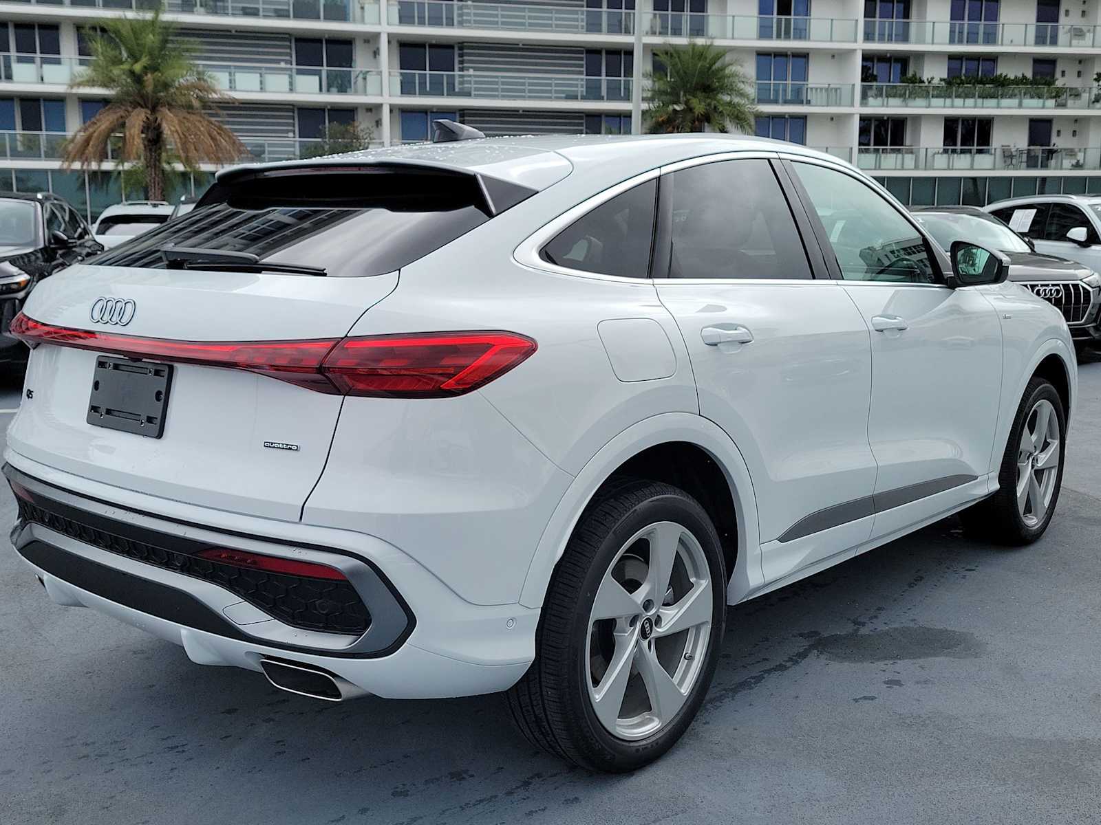 Thumbnail: 2026 Audi Q5 - 6