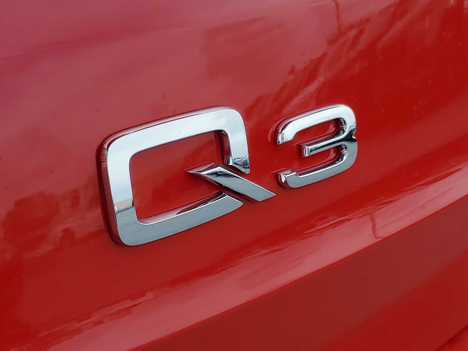 Thumbnail: 2024 Audi Q3 - 11